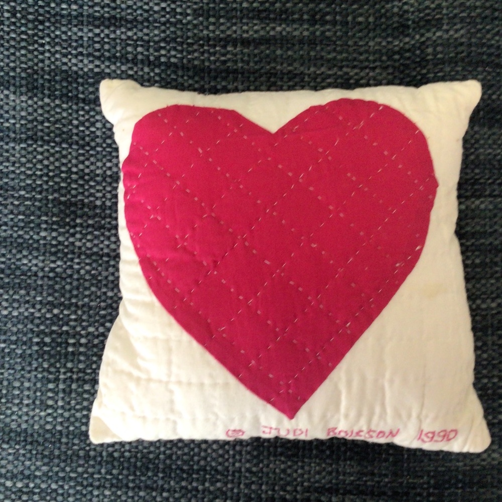 Judi boisson heart pillow